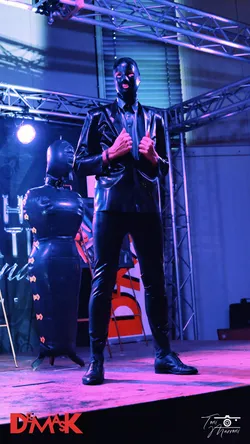 DMASK_Stage_051.jpg