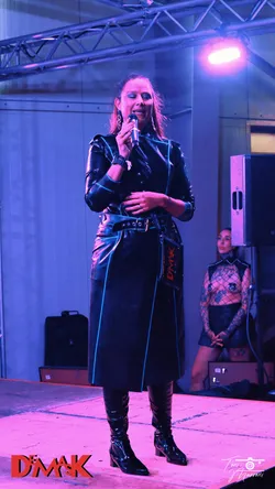 DMASK_Stage_016.jpg